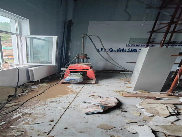 离石地基基础下沉墙体裂缝加固注浆顶升施工